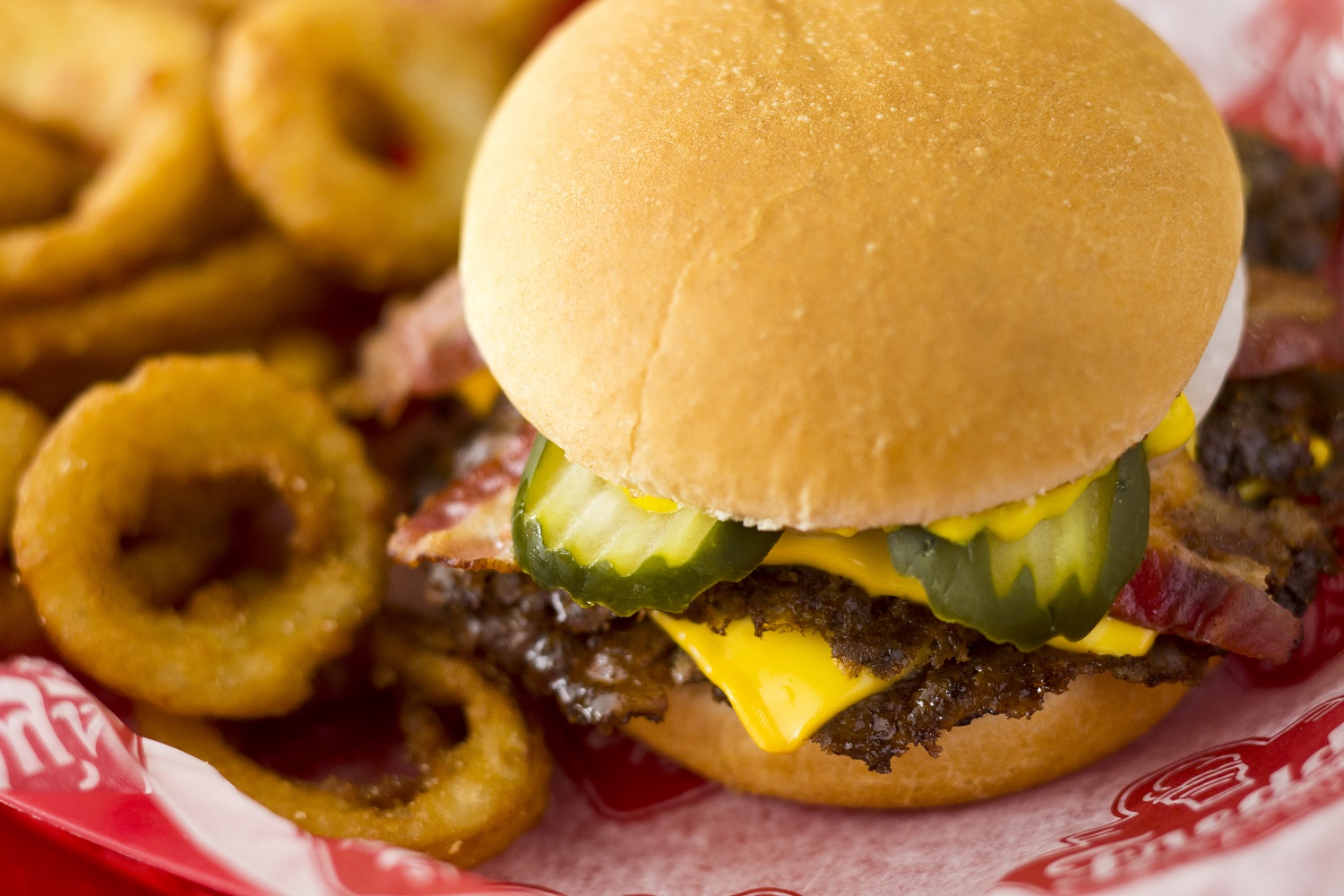 Fredhead Feed What Is A Steakburger Freddy S Frozen Custard Steakburgers